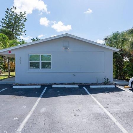 Just Off Wilton Drive Apt 2 劳德代尔堡 外观 照片